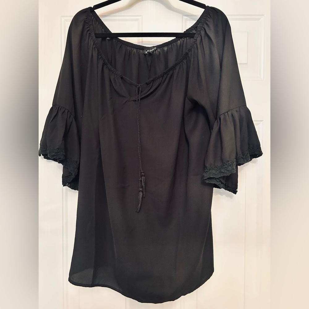 New Glory Off the Shoulder Top 1X Black Flattering A-Line Bell Lace Sleeve